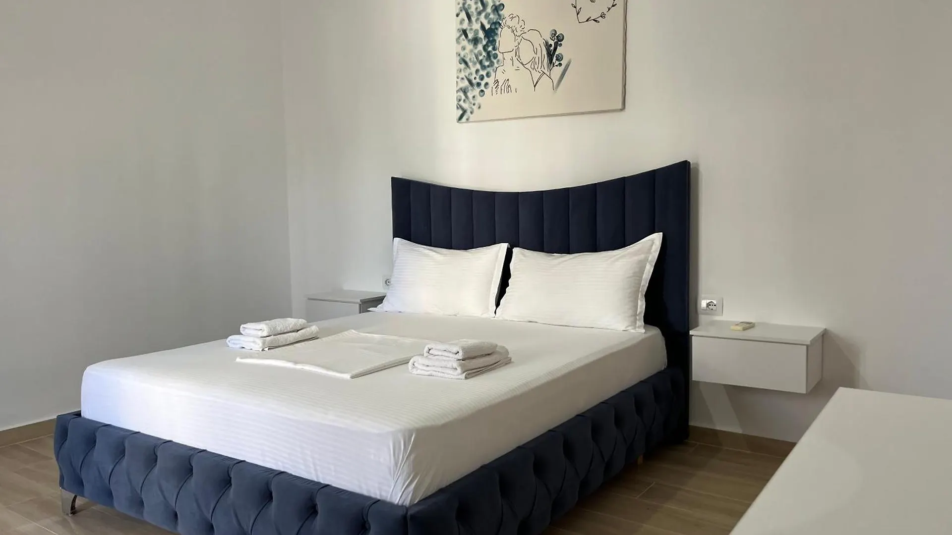Laura Guest House 사밀
