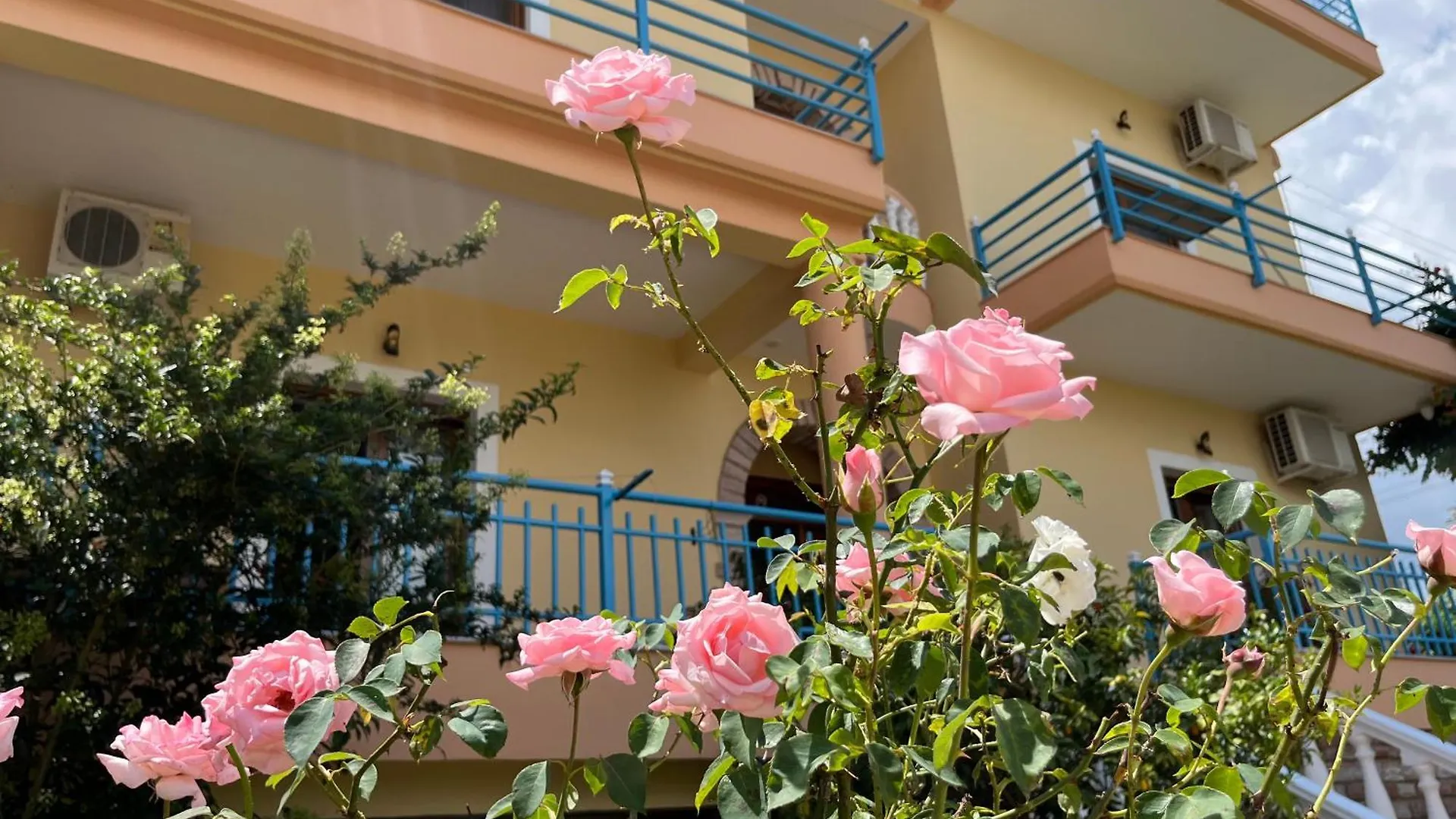 Laura Guest House 사밀 0*,  알바니아
