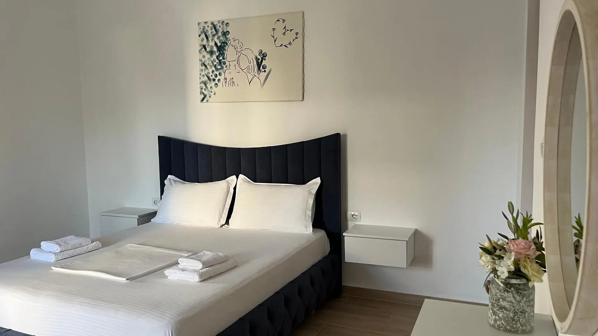 Laura Guest House 사밀