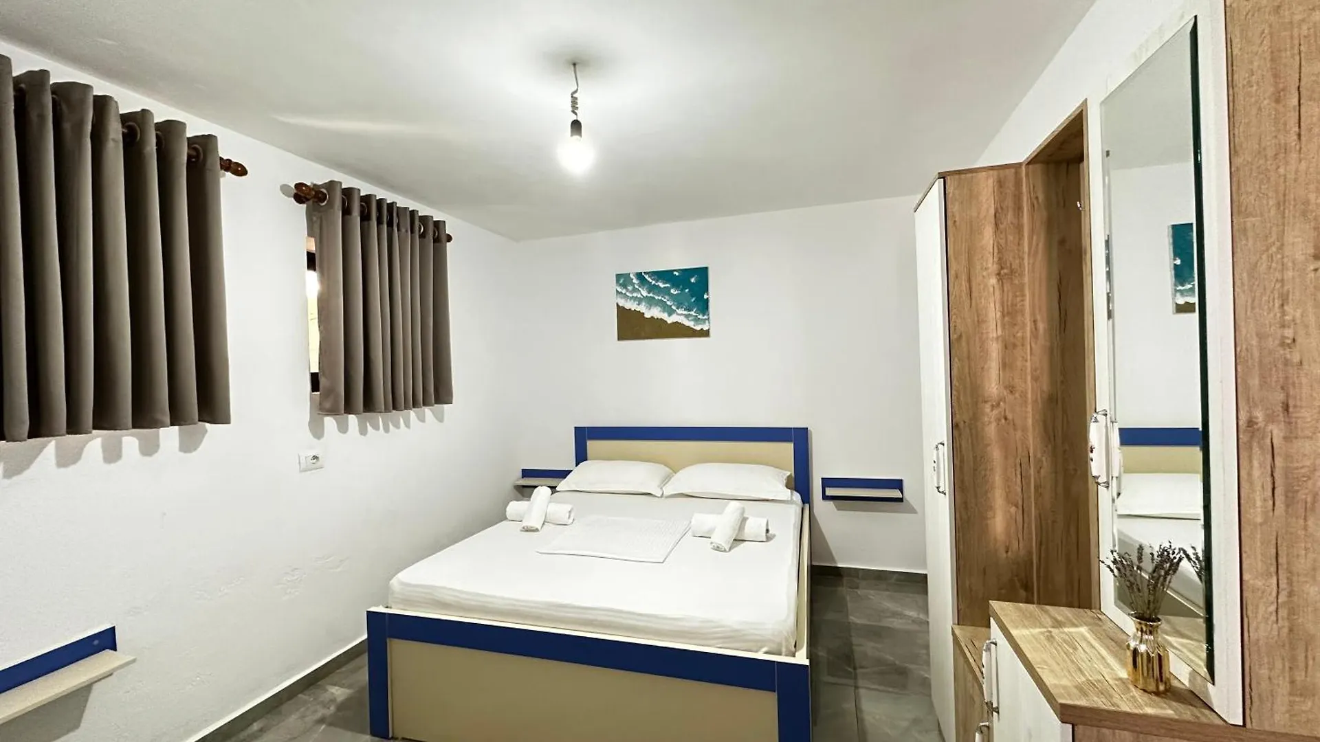 Laura Guest House 사밀